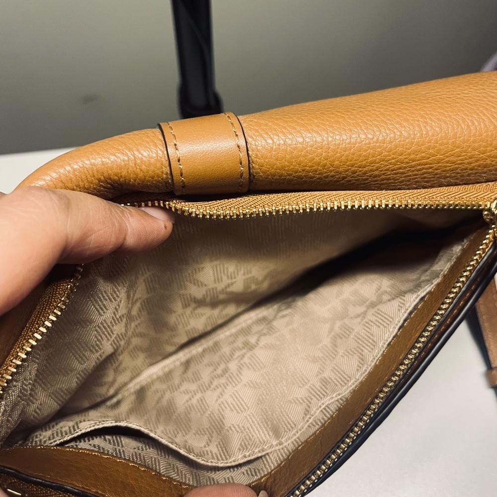 Michael Kors Camel/Tan Pebbled Leather Crossbody Bag - Picture 9 of 12